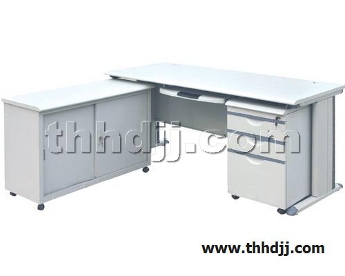 点击查看商品:钢制办公桌