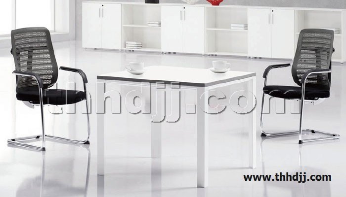 点击查看商品:会议桌