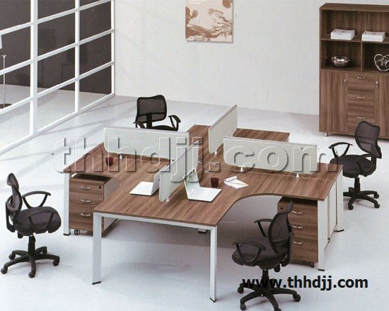 点击查看商品:屏风桌