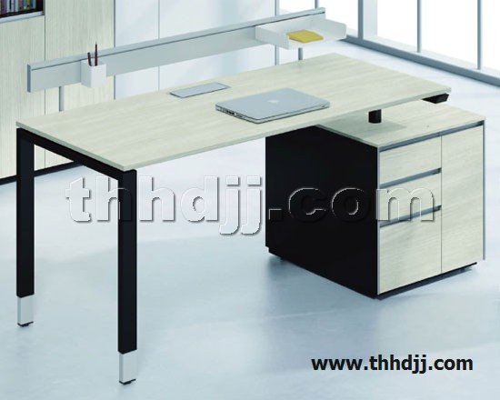 点击查看商品:屏风桌