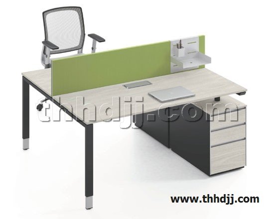 点击查看商品:屏风桌