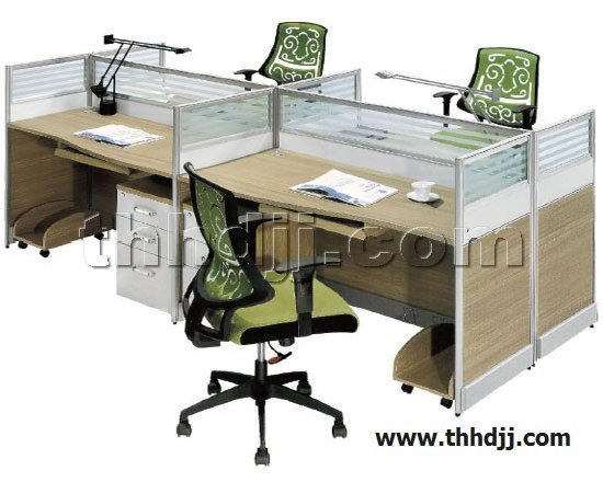 点击查看商品:屏风桌