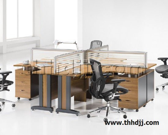 点击查看商品:屏风桌