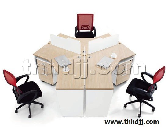 点击查看商品:屏风桌