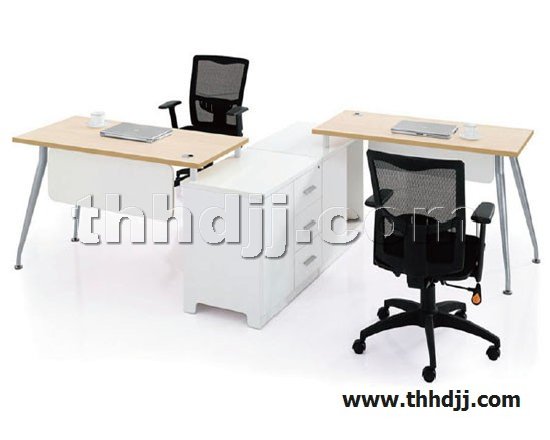 点击查看商品:屏风桌