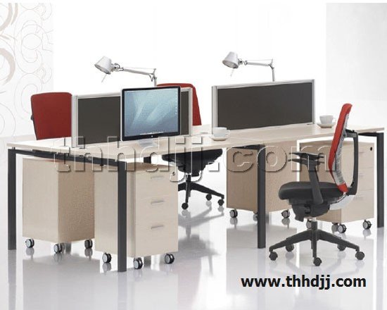 点击查看商品:屏风桌