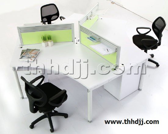 点击查看商品:屏风桌