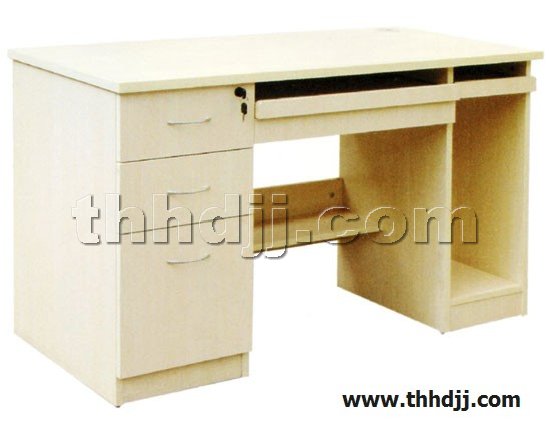 点击查看商品:木制办公桌