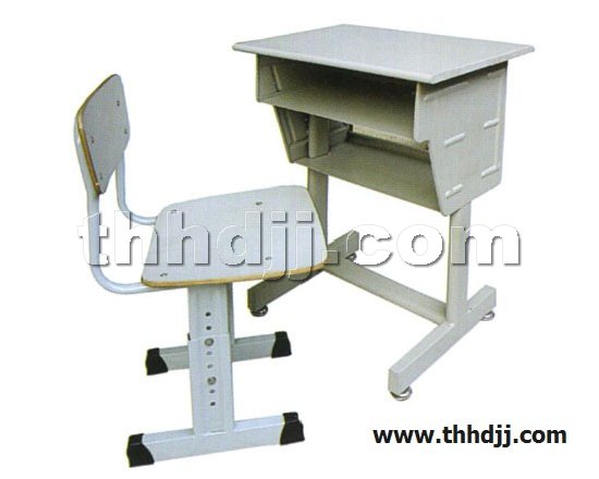 点击查看商品:课桌椅