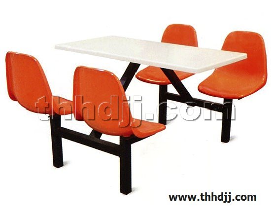 点击查看商品:餐桌椅