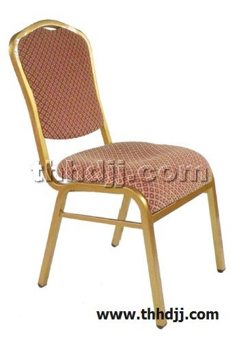 点击查看商品:餐桌椅